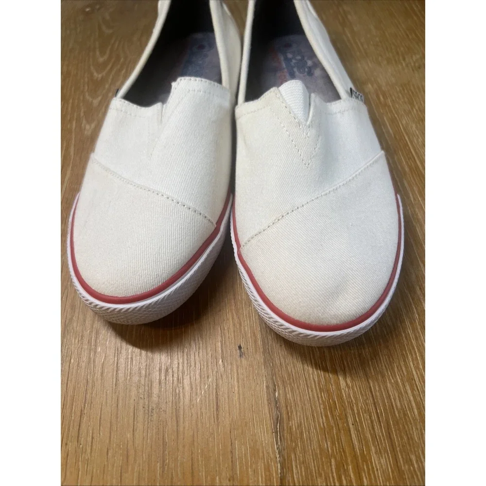 Bobs From Sketchers‎ Women Loafer 6 White Canvas Slip-On Memory Foam Shoes